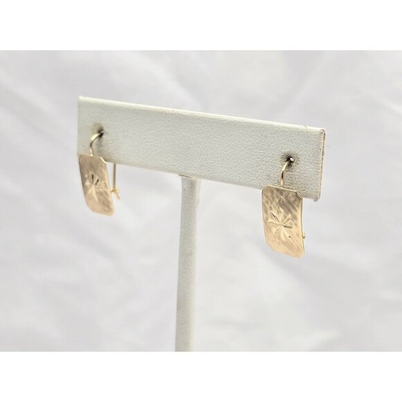 Beautiful 14K Karat Solid Yellow Gold Designer Diamond Cut French Clip Earrings - Picture 7 of 13